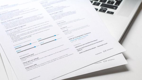 How to Create A Resume Skills Section To Impress Recruiters (+10 Examples You Need to See)